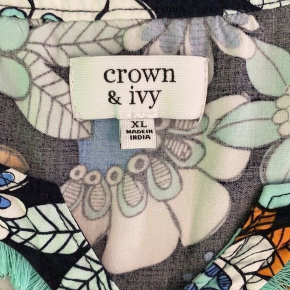 Crown & Ivy Girls Floral Top Size XL-EUC - Picture 2 of 4